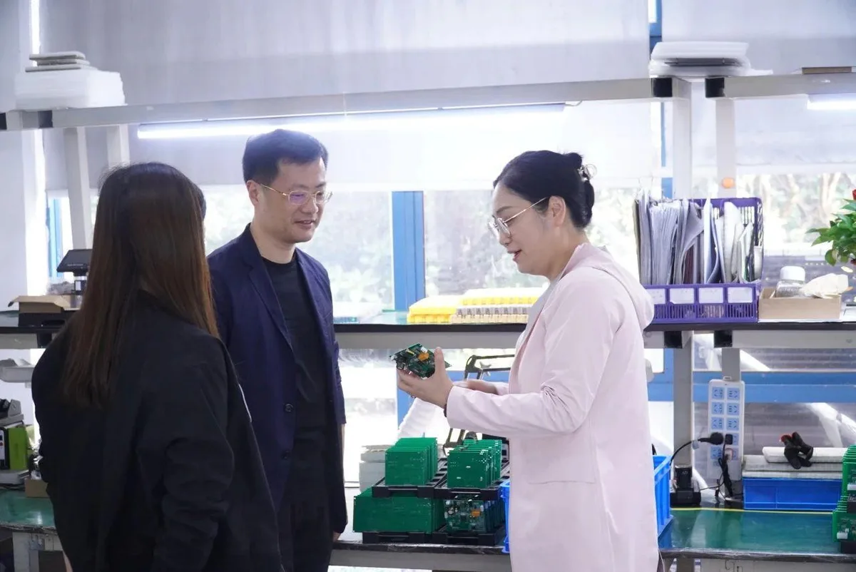 如东县政协主席徐东俊一行莅临中协智能走访调研